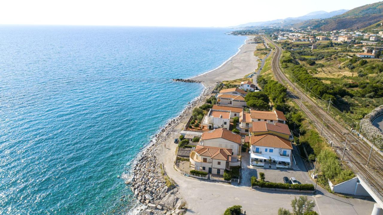 Le Casette Sul Mare - Case Vacanza Cittadella del Capo Bagian luar foto